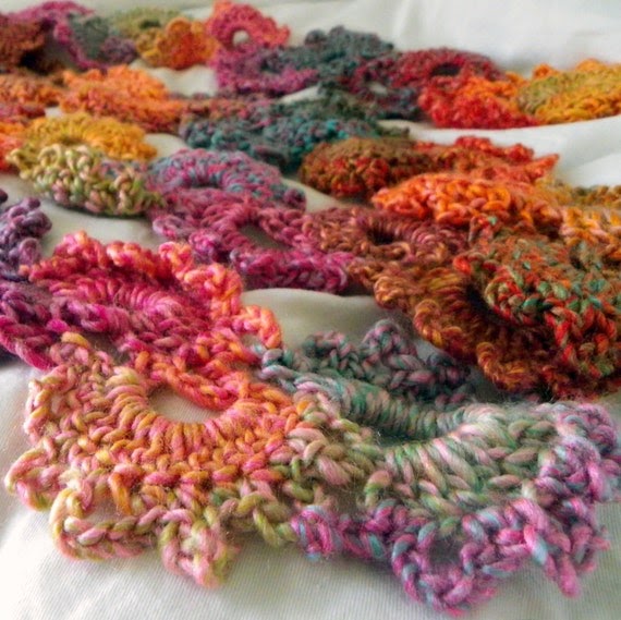 Life of a College Blogger: Free Crochet Pattern- Queen Anne's Lace Scarf