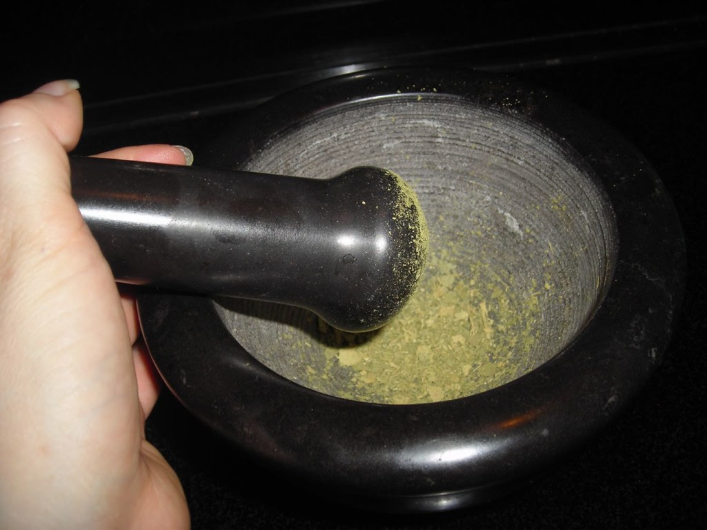Crushed Bay Leaves