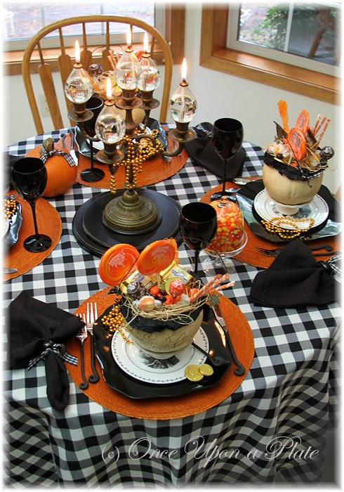 Once Upon a Plate: Halloween Greetings ~ Tablescape Thursday