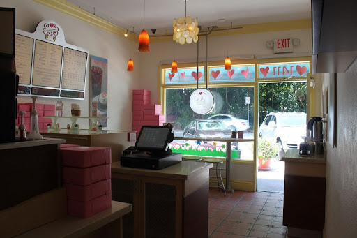 Buttercream Cupcakes & Coffee, 1411 Sunset Dr, Coral Gables, FL 33143, USA, 
