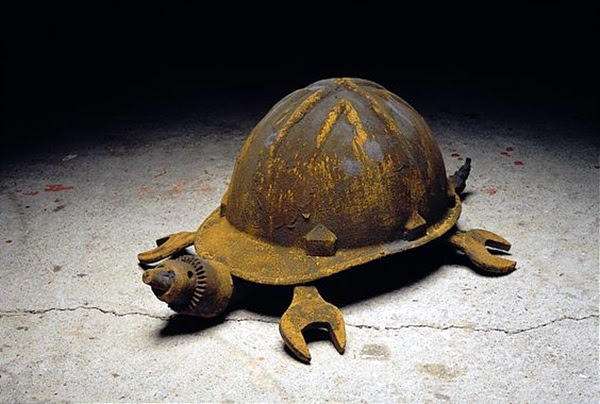 Utterly Beautiful Rusted Metal Art Works (26)