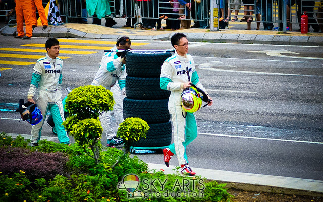 Petronas Motorsport Demo Run 2013 KLCC 17 March | TianChad.com