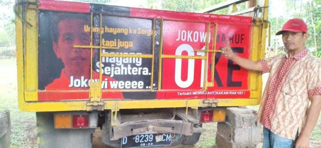 Download Gratis Gambar Bak Truk Bertuliskan Jokowi Kh Ma Ruf Berseliweran Di Terkeren by Kata Cinta