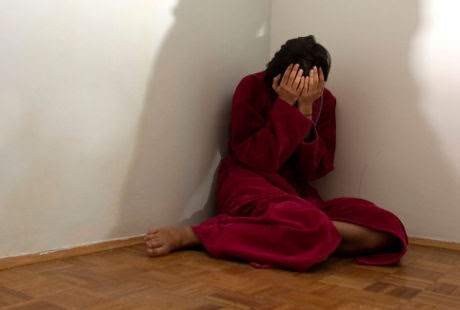 http://images.detik.com/content/2012/08/23/1390/192631_perkosaan.jpg