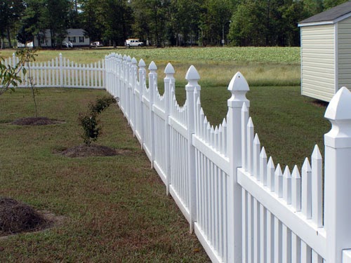 unique fencing: PRIVACY FENCE SOUTHERN VINYL NORTH CAROLINA