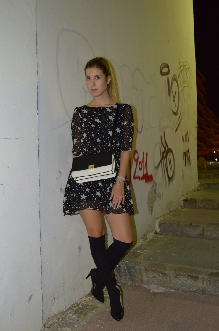 dress with stars socks with heels
