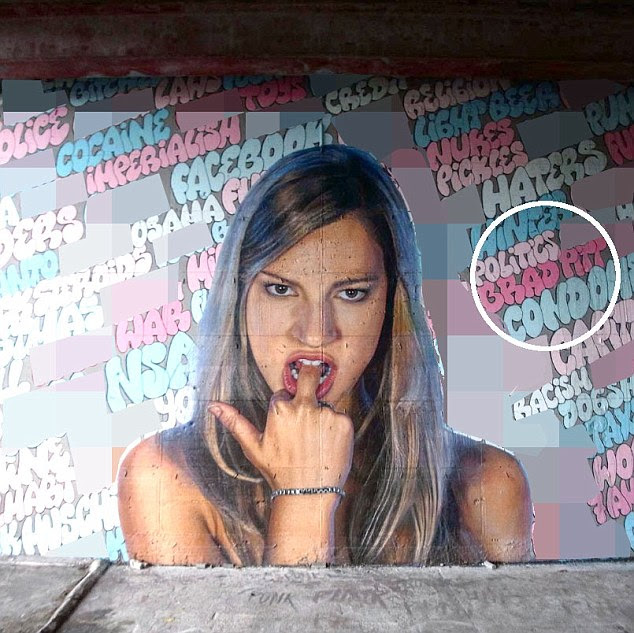 Sentimentos verdadeiros? A 45-year-old actor partilhada um design grafite pelo artista rua Nick Flatt para expressar seus sentimentos em torno a próxima eleição presidencial, e os fãs de olhos de águia foram rápidos em notar que contou com o slogan "F ** k Brad Pitt '
