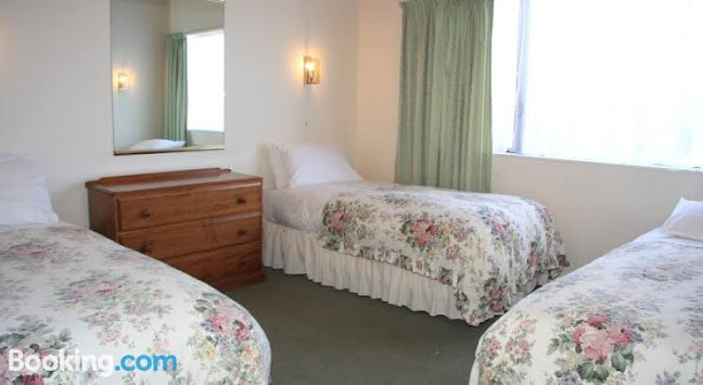 Reviews of The Coachman's Lodge Motel in Whanganui - Hotel