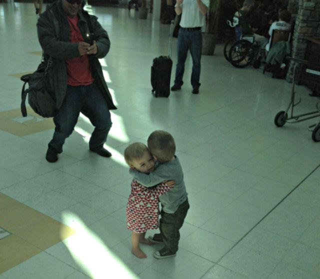 Adorably Sweet and Touching Moments Caught on Camera