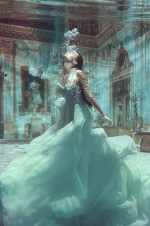 inspiration, girl, dress, lesimplyclassy, blog, inspiration post, inspiration blog, tumblr, le simply classy, lace, white, dress, couture, haute couture, amazing, beaded, detail, dress, model, tulle, metallic, gold, jacket, sky, hair, boycut, metal, metal jacket, gold jacket, underwater, water, underwater fashion, mermaid, blue, pretty, titanic, inspired