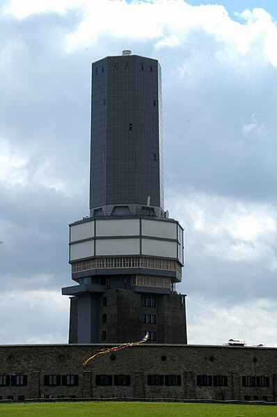 File:Feldberg Taunus transmitter.JPG