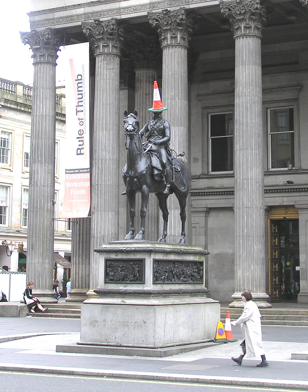 http://upload.wikimedia.org/wikipedia/commons/b/b6/Wfm_duke_of_wellington.jpg