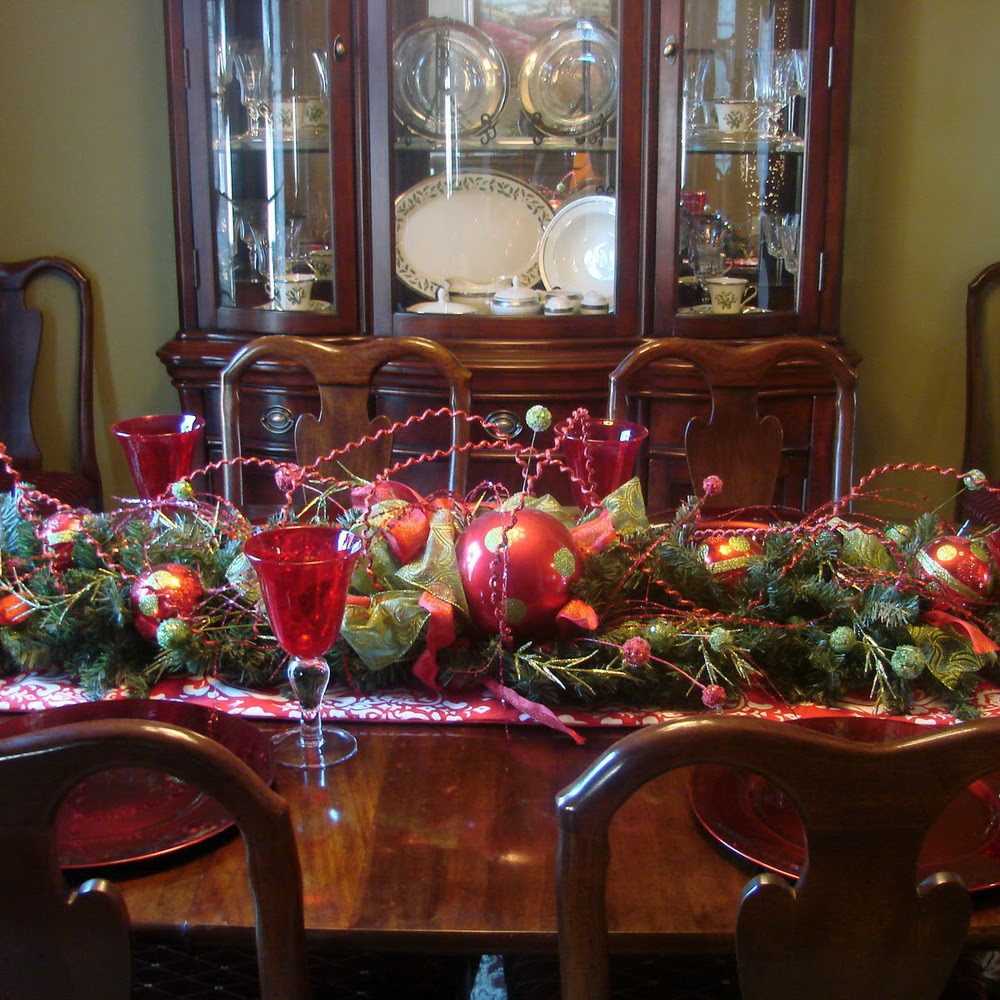 50 Stunning Christmas Table Settings \u2014 Style Estate 50 Stunning Christmas Table Settings \u2014 Style Estate