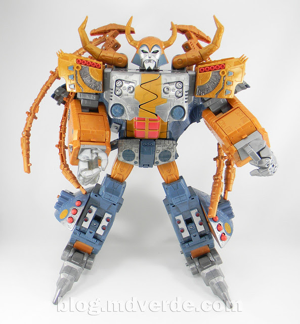 Transformers Unicron Generations Supreme - modo robot