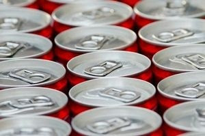 Coca-Cola lanseerasi riisutun tölkin (300 x 199)