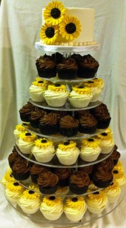 Put roses on brown cup cakes