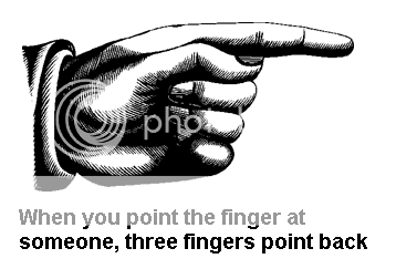 http://i173.photobucket.com/albums/w75/chiqas/finger_pointing.png