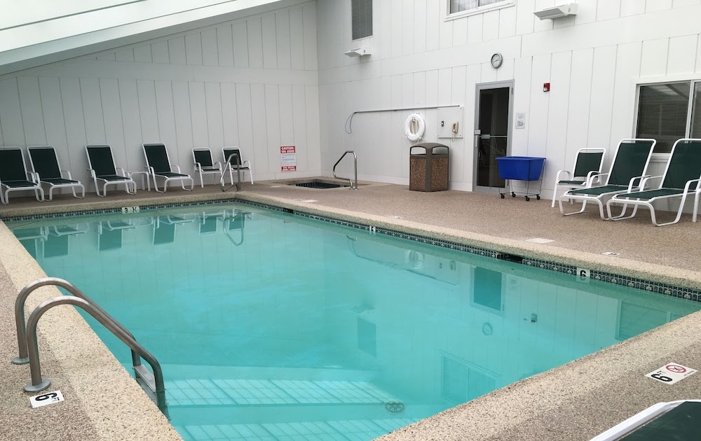 10+ Hotels Near Me With Indoor Pool PNG - Doing The Artist
