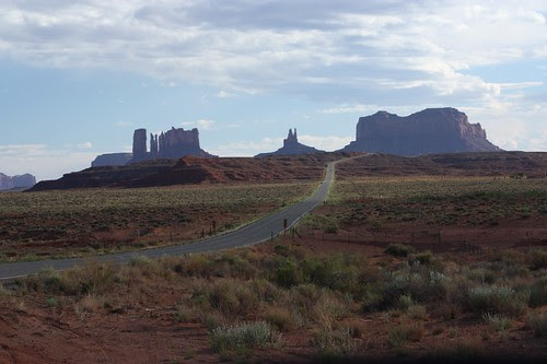 Coming into Monument Valley