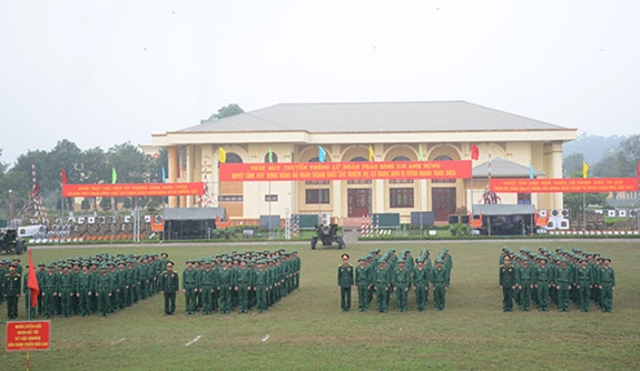 Toàn quân sôi nổi ra quân huấn luyện năm 2019