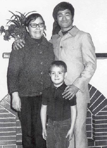 Rare Photographs of Bruce Lee