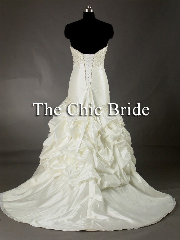 http://ny-image1.etsy.com/il_fullxfull.40725425.jpg