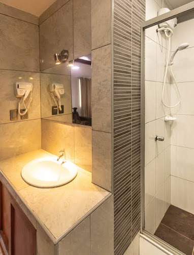 Hotel DMILEZ - Tambopata