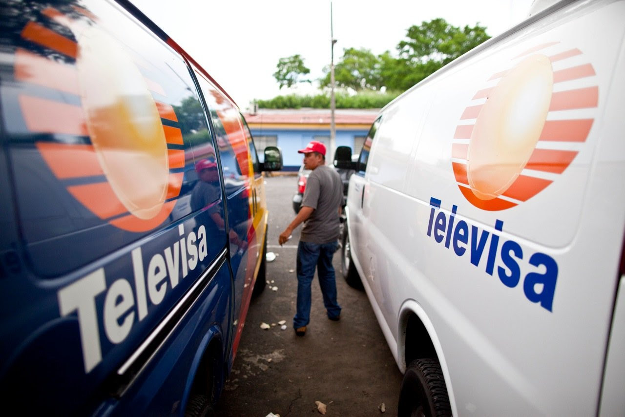 Las camionetas con logos de Televisa aseguradas en Nicaragua. Foto: AP / Esteban Félix