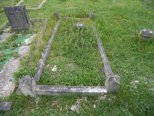 Grave of John Matthews & Mary Elizabeth Matthews nee Elstone