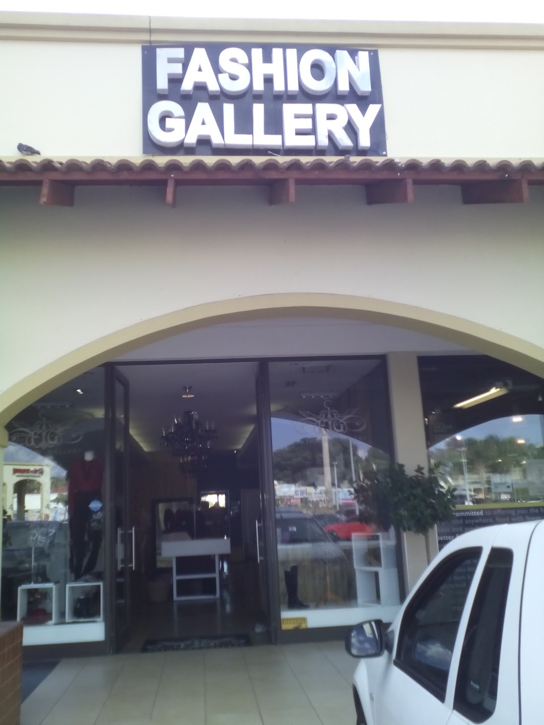 FASHION GALLERY