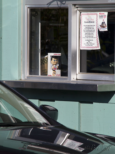Bob's Big Boy drive-thru