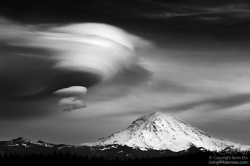 Mount Rainier, Lenticular Cloud