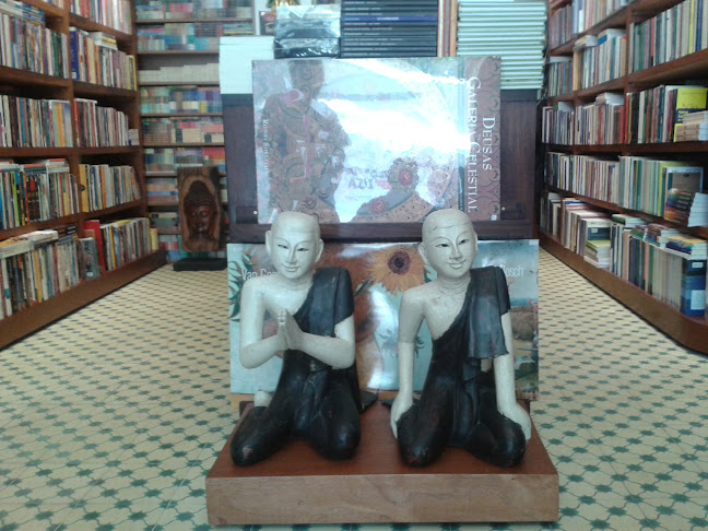 JHANA LIVROS PAPELARIA E DISTRIBUIDORA LTDA EPP - Livraria