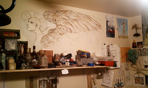 winged thingy