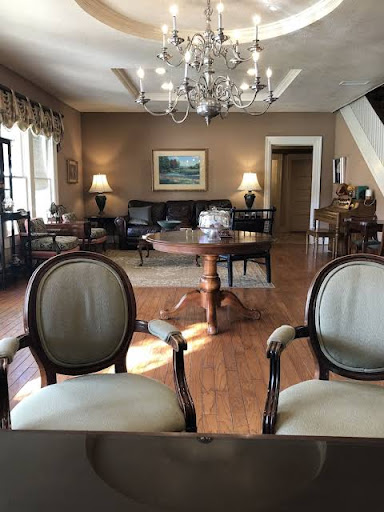 Boutique Hotel «Inn On The River», reviews and photos, 205 SW Barnard St, Glen Rose, TX 76043, USA