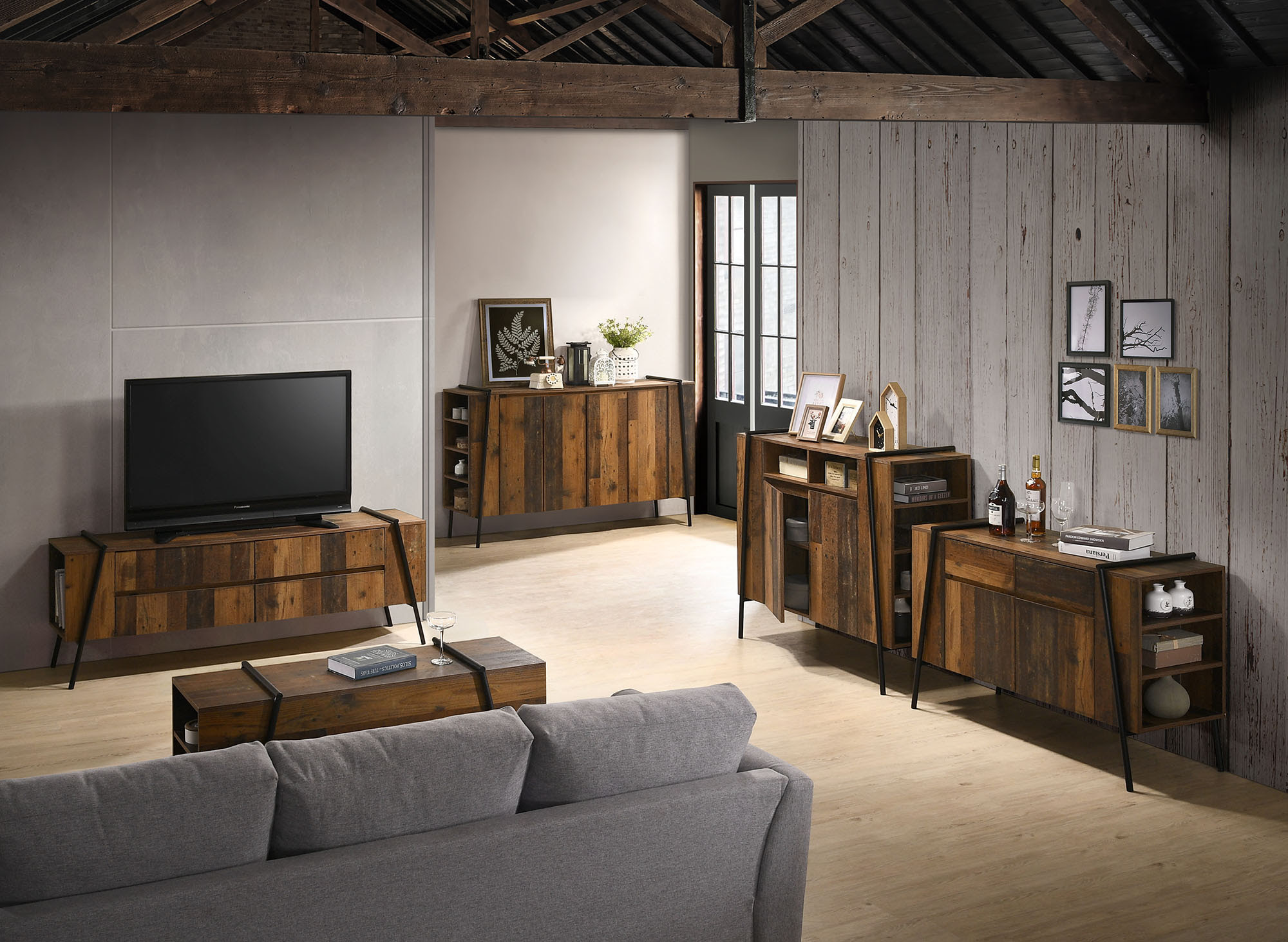 Straits Timber Products Sdn Bhd : Tanjung Manis Integrated Port Sdn Bhd