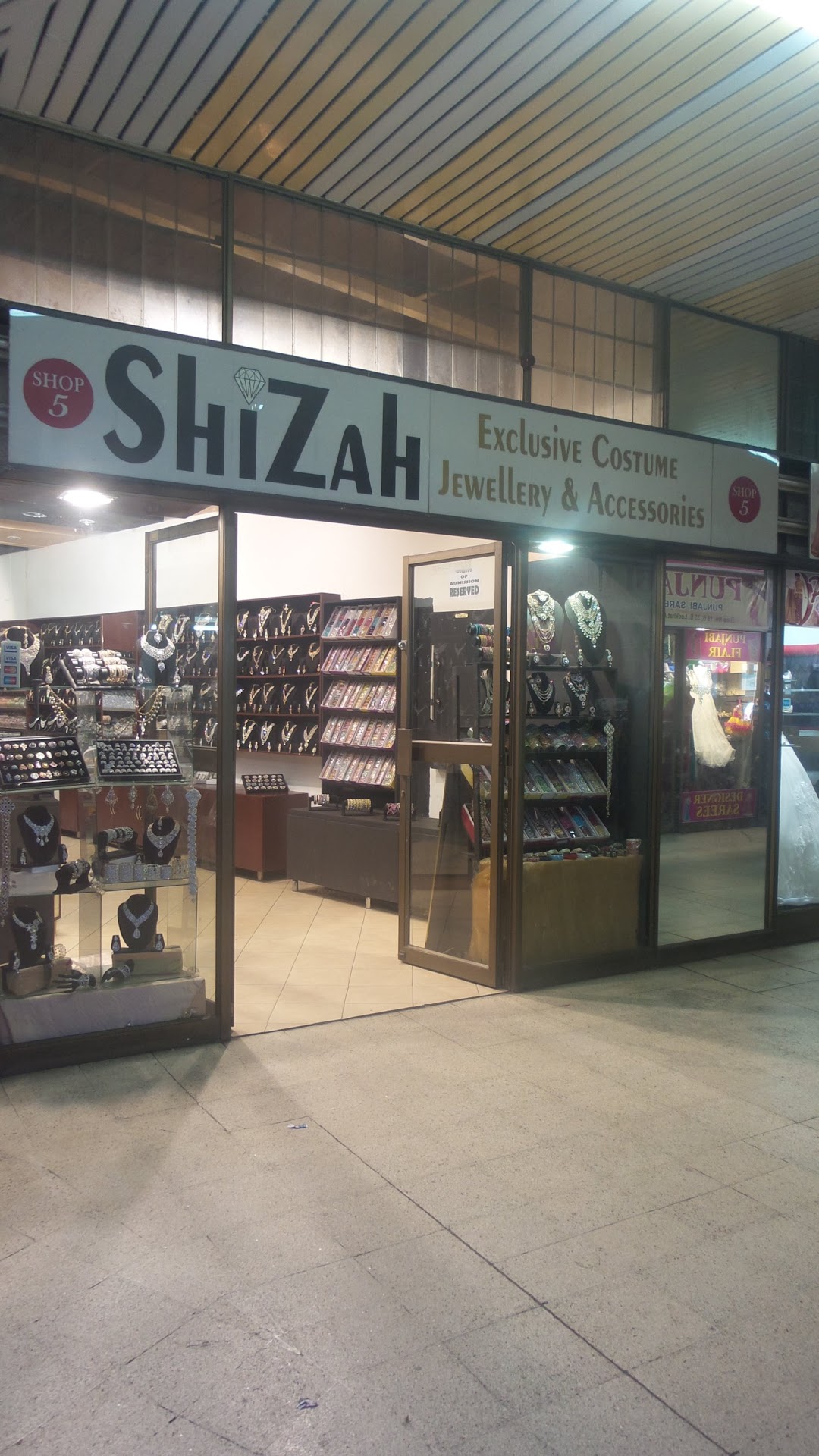 Shizah Exclusive Indian Accesories