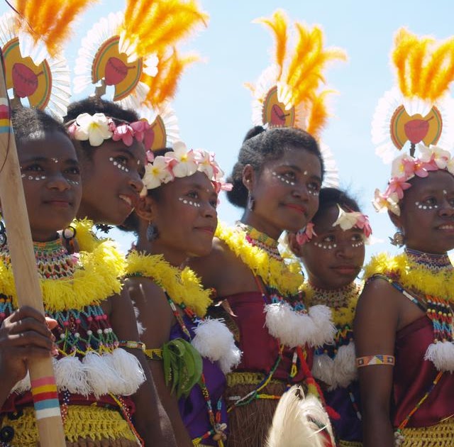 Pakaian Adat Papua Barat Beserta Penjelasannya Baju Adat Tradisional