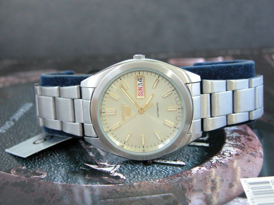 seiko casio citizen orient