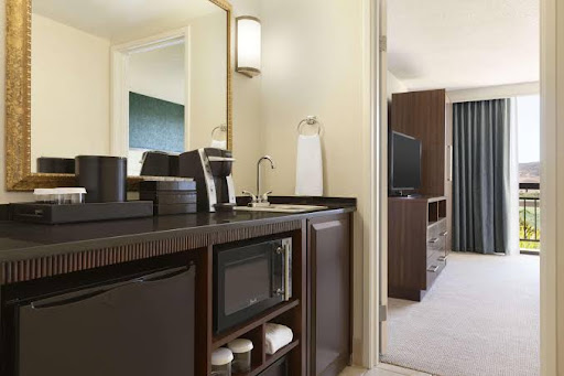 Hotel «Embassy Suites by Hilton San Luis Obispo», reviews and photos, 333 Madonna Road, San Luis Obispo, CA 93405, USA