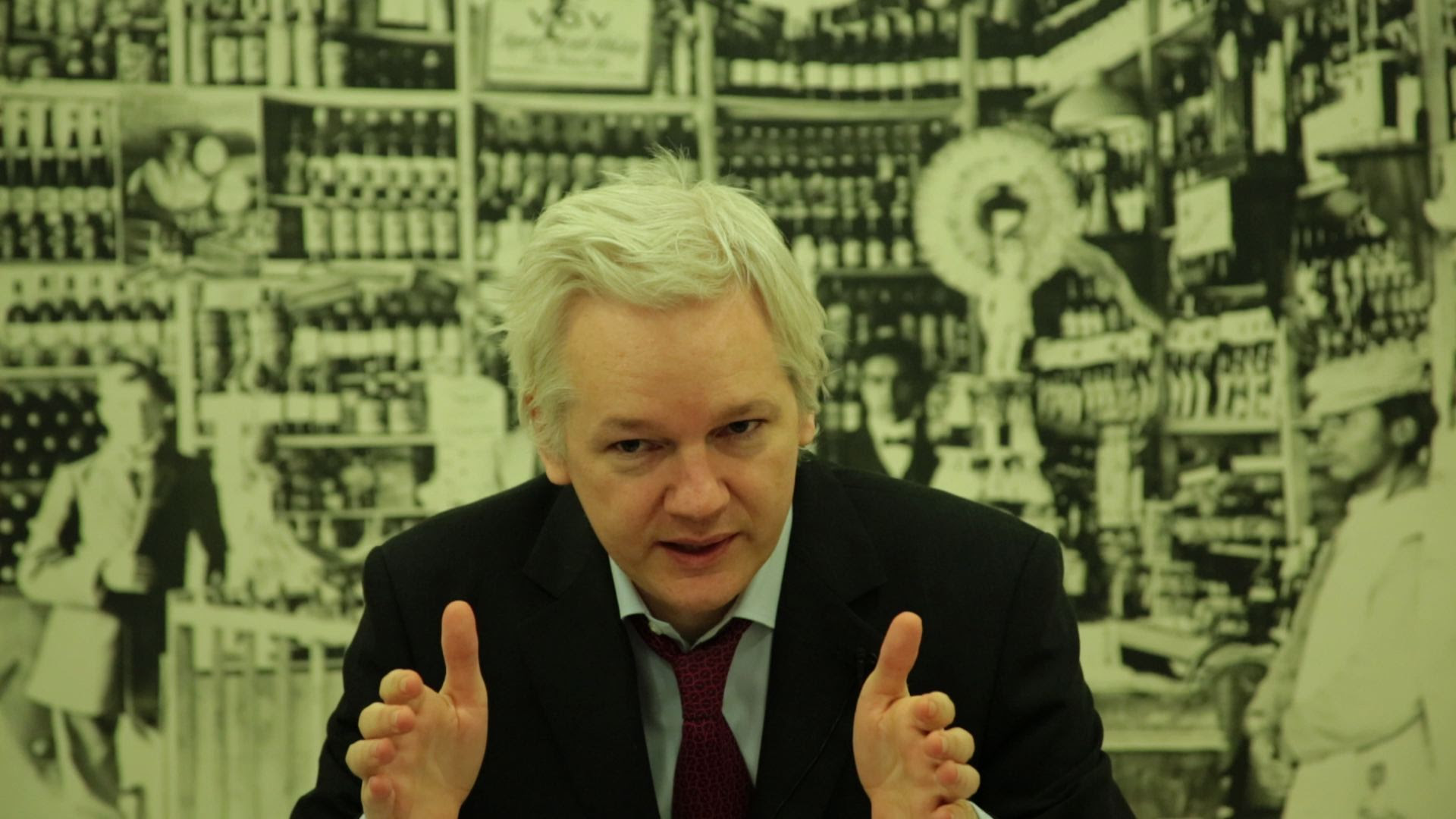 http://wikileaks.org/IMG/jpg/Julian_Assange_Speaks_to_EU_Parliament.jpg