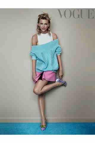 photo taylor-swift-vouge-uk-november-02.jpg