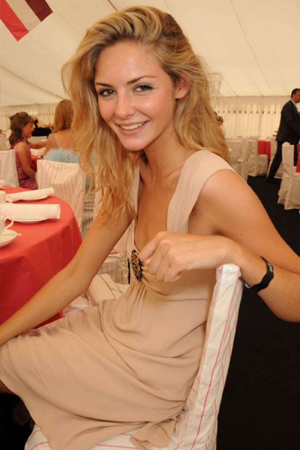 Tamsin egerton picture