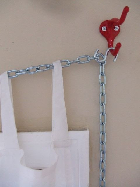 hooks evenly distributed
