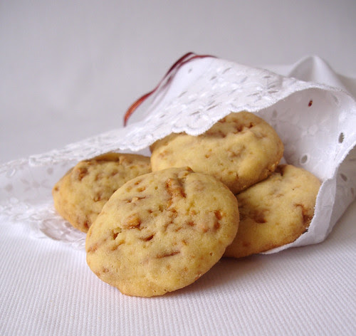 Dutch caramel cashew cookies / Cookies com praliné de castanha de caju