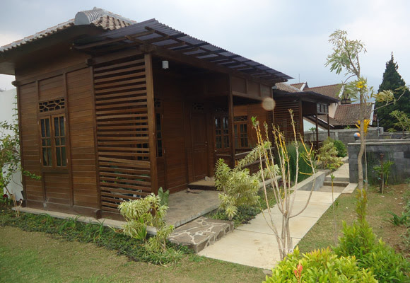 Batu Villa 9 Detik Melangkah Villa keluarga di kota Batu Villa 9 Detik Melangkah Villa keluarga di kota