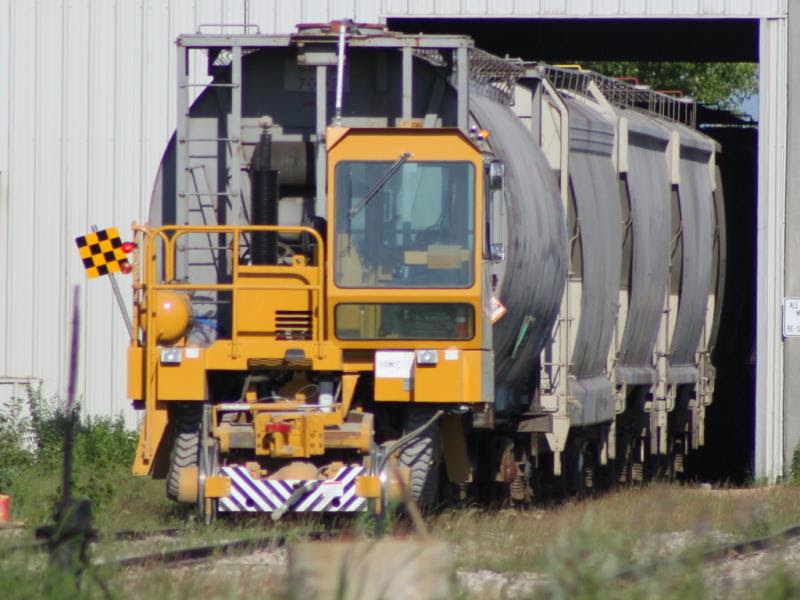 Inland Cement car mover