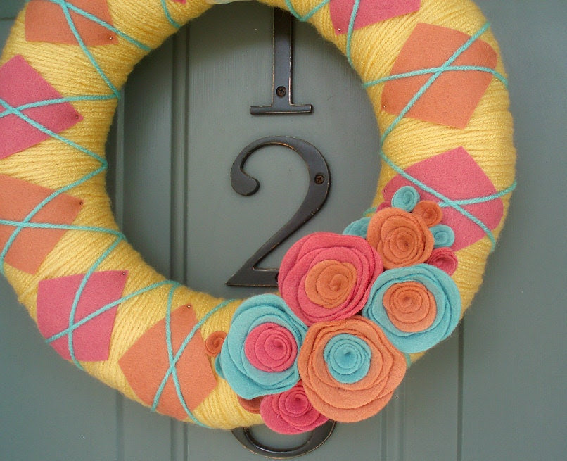 Yarn Wreath Felt Handmade Door Decoration - Spring Plaid 12in