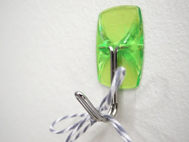 3M Command Hook Card Display