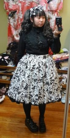 Dark Roses Lolita Outfit